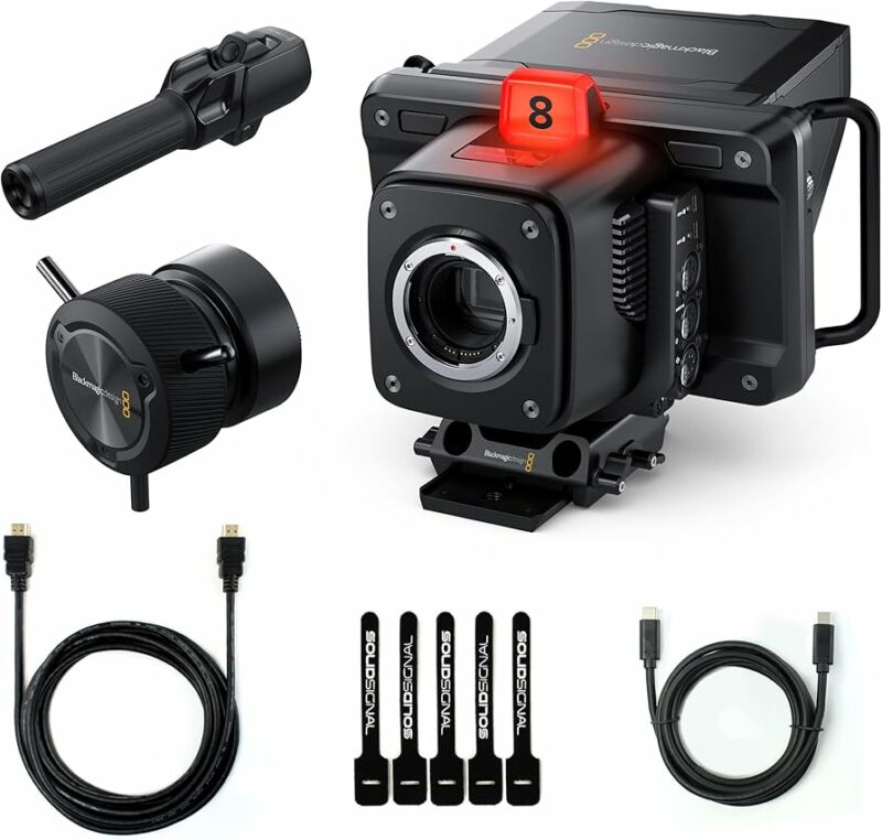 Lloguer Càmera Blackmagic Studio 4K Pro + òptica + controls zoom i focus externs
